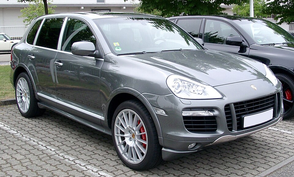 Porsche Cayenne (9PA)