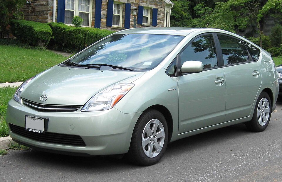 Toyota Prius (XW20)
