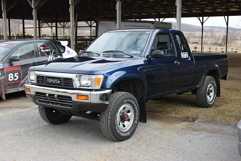 Toyota Hilux (N80)