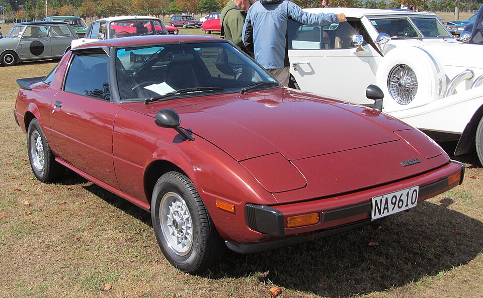 Mazda RX-7 (FB)