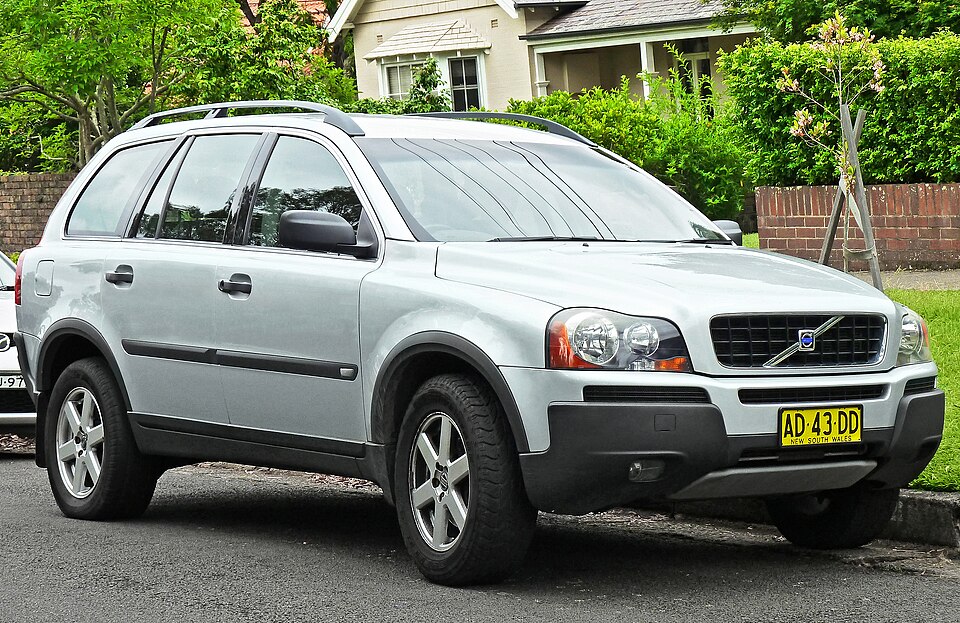 Volvo XC90 (I · P2)