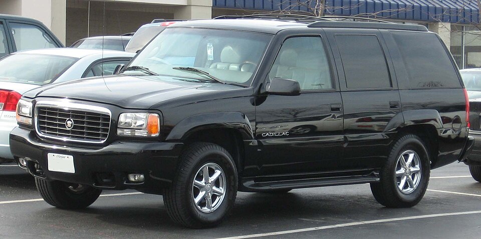 Cadillac Escalade (I · GMT400)