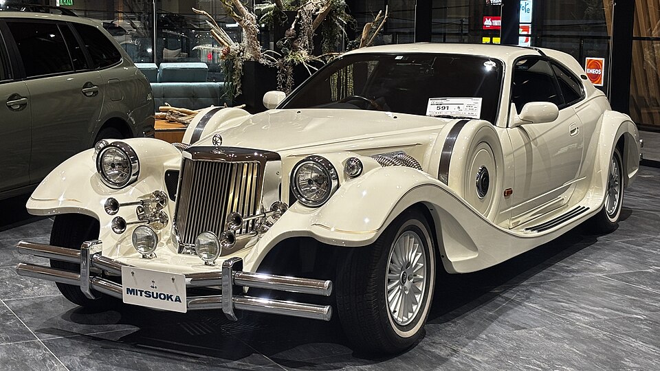 Mitsuoka Le Seyde (S15)