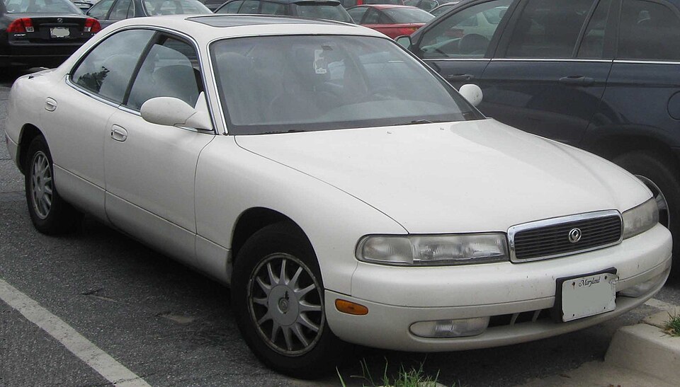 Mazda Sentia (HD)