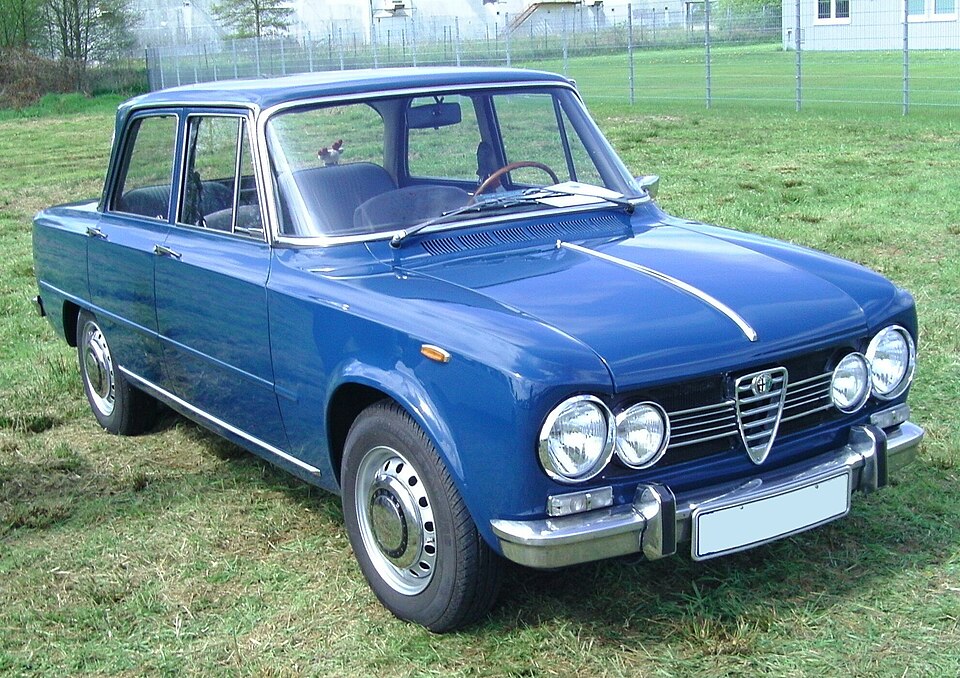 Alfa Romeo Giulia Classic (105)