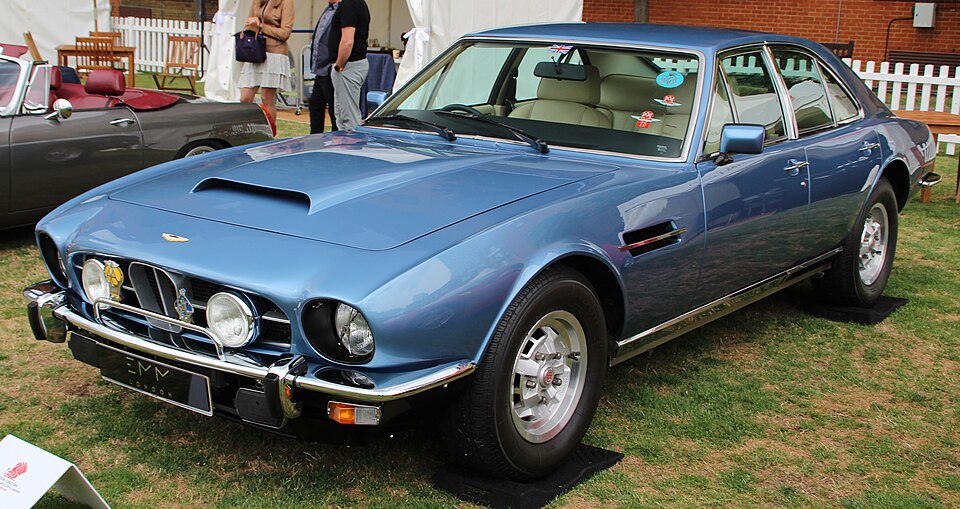 Aston Martin Lagonda Series 1