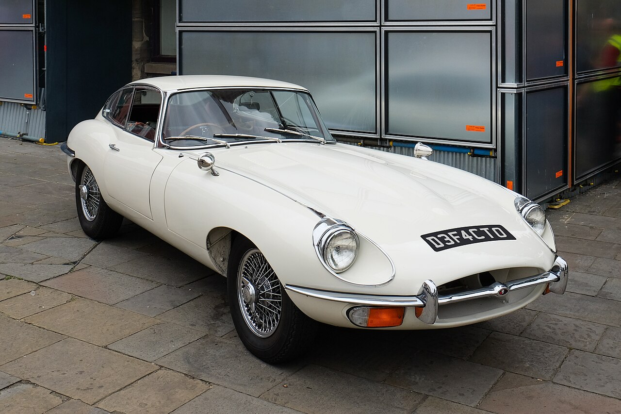 Jaguar E-Type (Series 2)