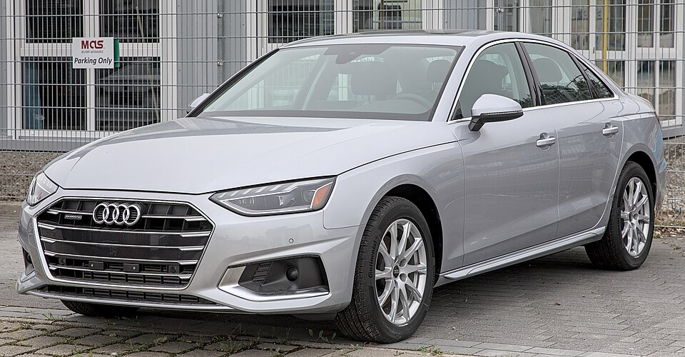 Audi A4 (B9)