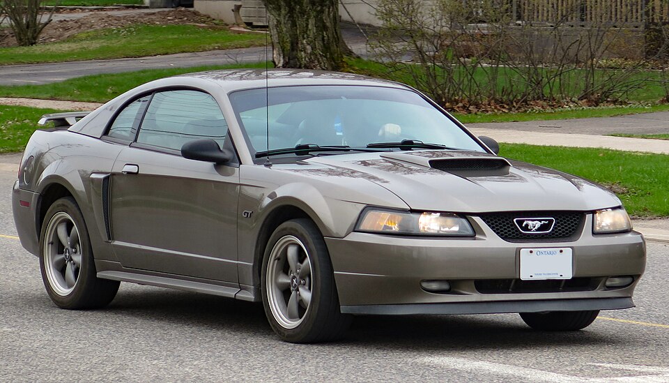 Ford Mustang SN95