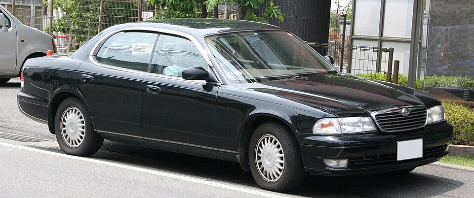 Mazda Sentia (HE)