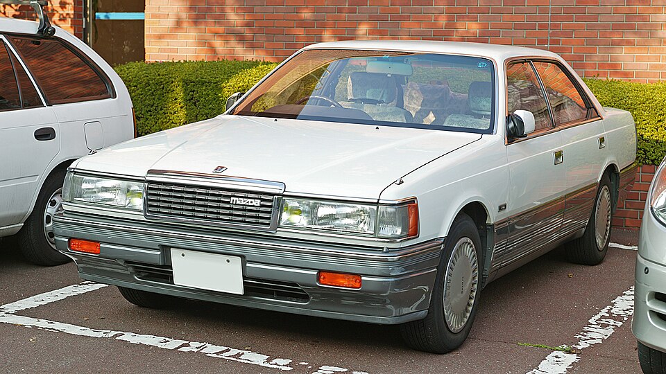 Mazda Luce (HC)