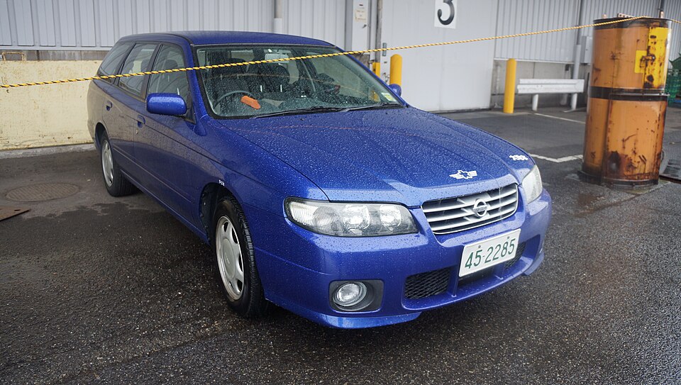 Nissan Avenir (W11)