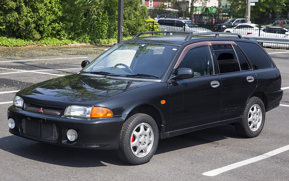 Mitsubishi Libero