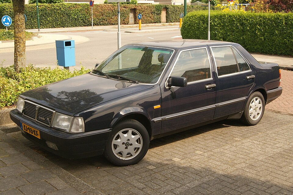 Lancia Thema (834)