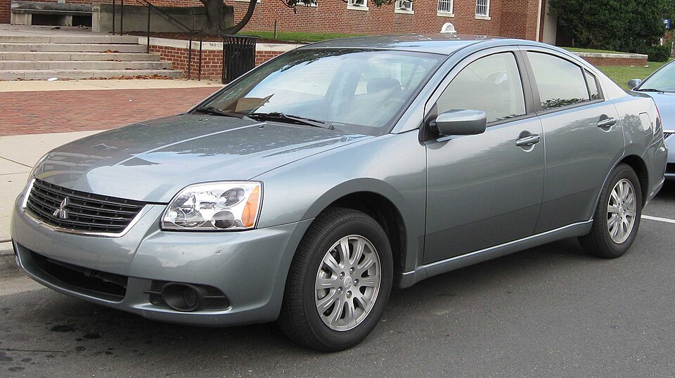 Mitsubishi Galant (9G)