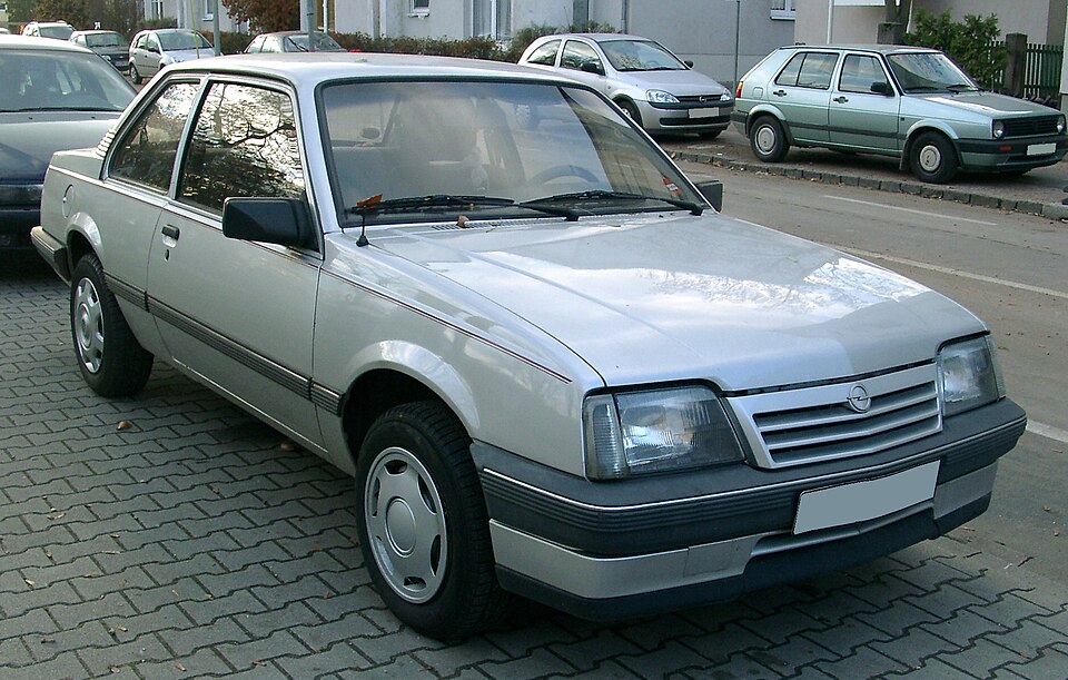 Opel Ascona (C)